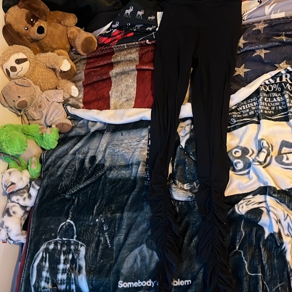 Lululemon leggings - Picture 2 of 2